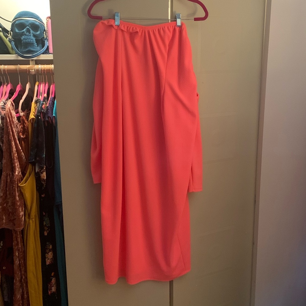 Neon pink body con off shoulder dress w/sleeves!